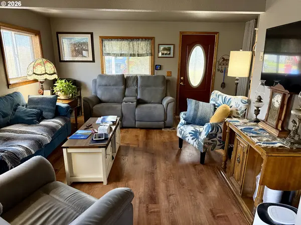 103 W 4TH ST, Wallowa, OR 97885