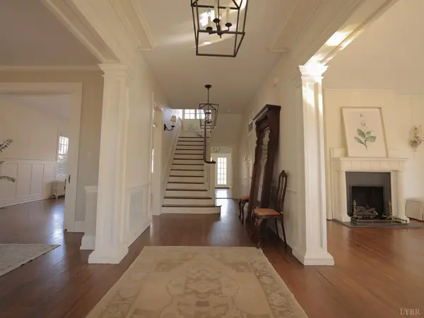 2142 Rivermont AVE, Lynchburg, VA 24503