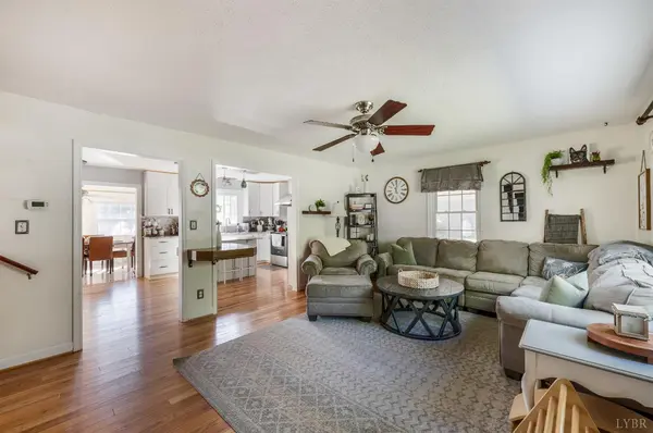 220 Maple Hills DR, Lynchburg, VA 24502