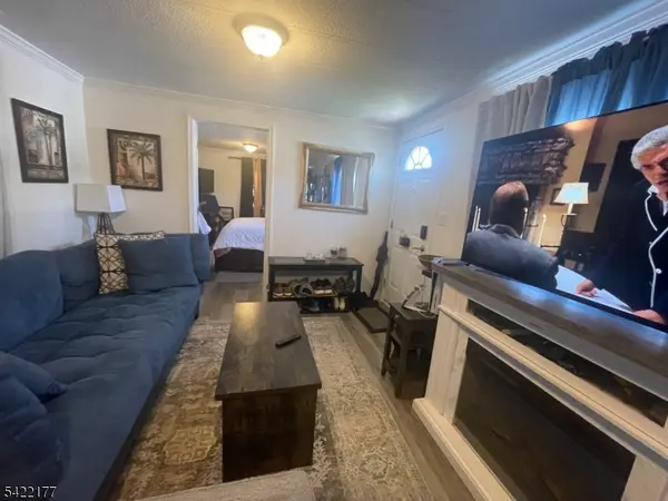 28 Finns Dr, Wayne Twp., NJ 07470