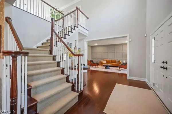 12 Skyline Dr, Randolph Twp., NJ 07869