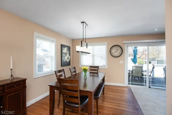 22 Andrew St, Green Brook Twp., NJ 08812