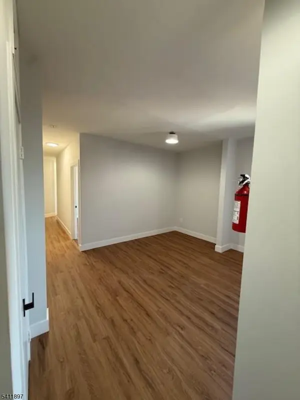 433 Lincoln Ave #B8, City Of Orange Twp., NJ 07050