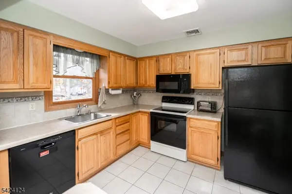 4 Broadway, Hopatcong Boro, NJ 07843