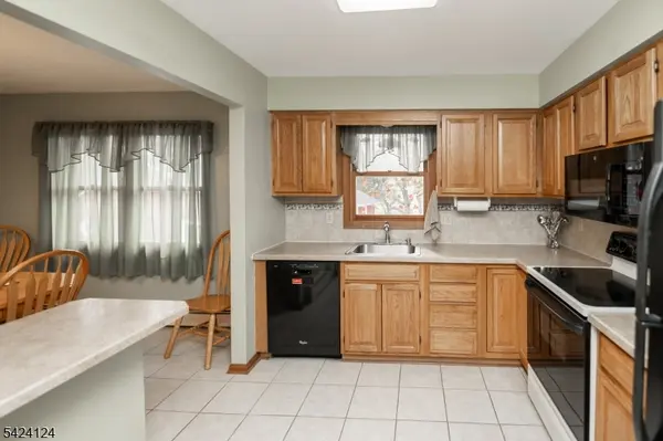 4 Broadway, Hopatcong Boro, NJ 07843