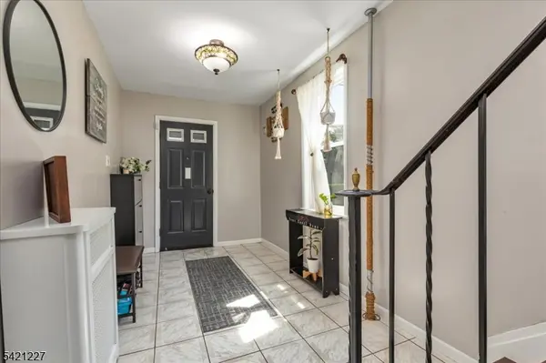 296 Berkeley Avenue, Bloomfield Twp., NJ 07003