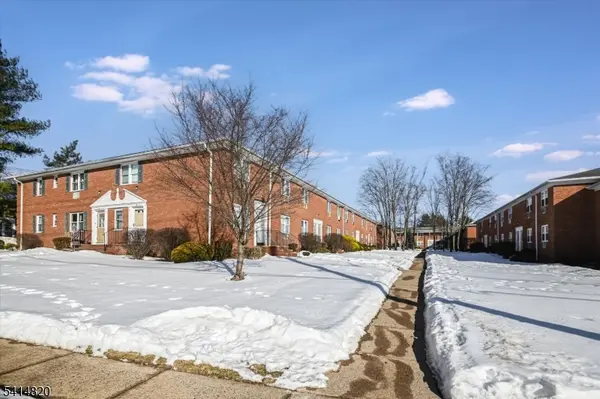 68 Knox Ter #1B, Wayne Twp., NJ 07470