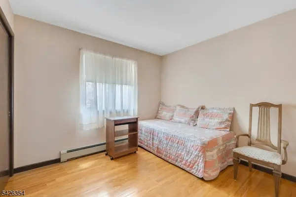 397 Davis Ave, Kearny Town, NJ 07032