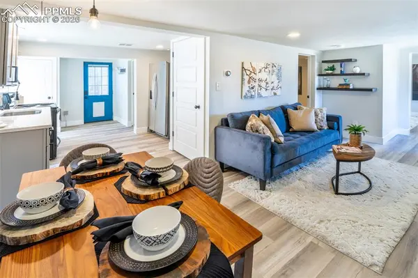 2201 W Warren AVE, Englewood, CO 80110