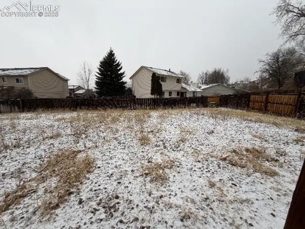 930 Hartell DR, Colorado Springs, CO 80911