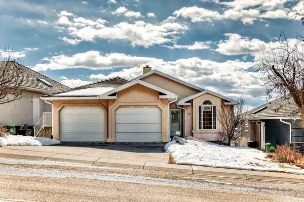 14 Headlands Close, Cochrane, AB T0L0W1