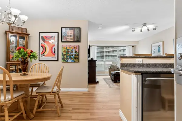 23 Lorraine DR E #318, Toronto C07, ON M2N 6Z6