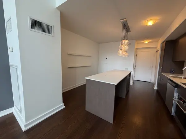 5 Hanna AVE #328, Toronto C01, ON M6K 0B3
