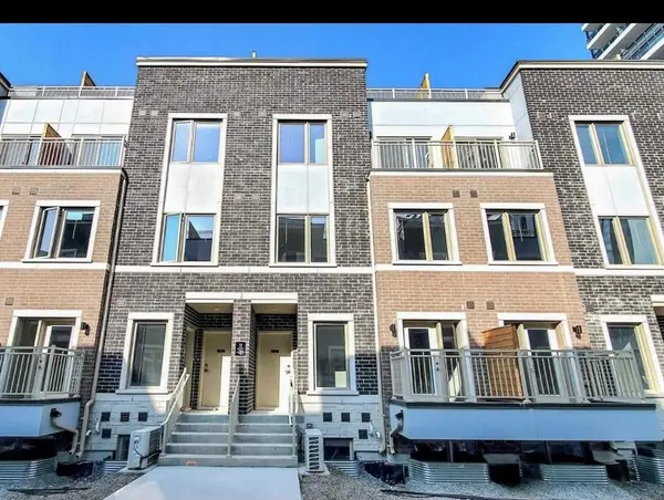 31 HONEYCRISP CRES E #68, Vaughan, ON L4K 0N6