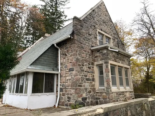 13760 Keele ST, King, ON L7B 1A3