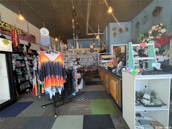 214 3rd AVENUE W, Melville, SK S0A 2P0