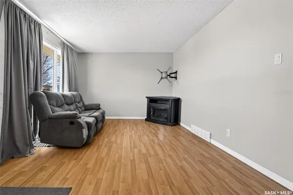 1312 Stadacona STREET W, Moose Jaw, SK S6H 6M9