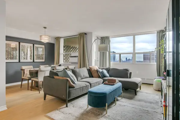 551 The West Mall N/A #1517, Toronto W08, ON M9C 1G7