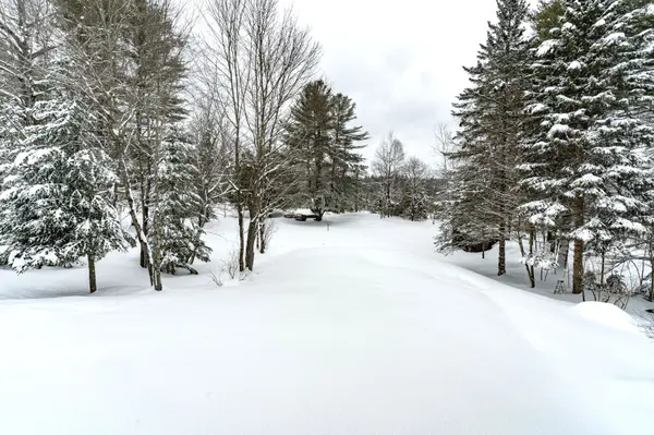 1039 Falkenburg RD, Bracebridge, ON P1L 1X4