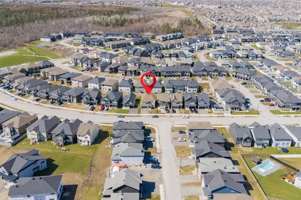 36 Dun Skipper DR, Blossom Park - Airport And Area, ON K1X 0J3