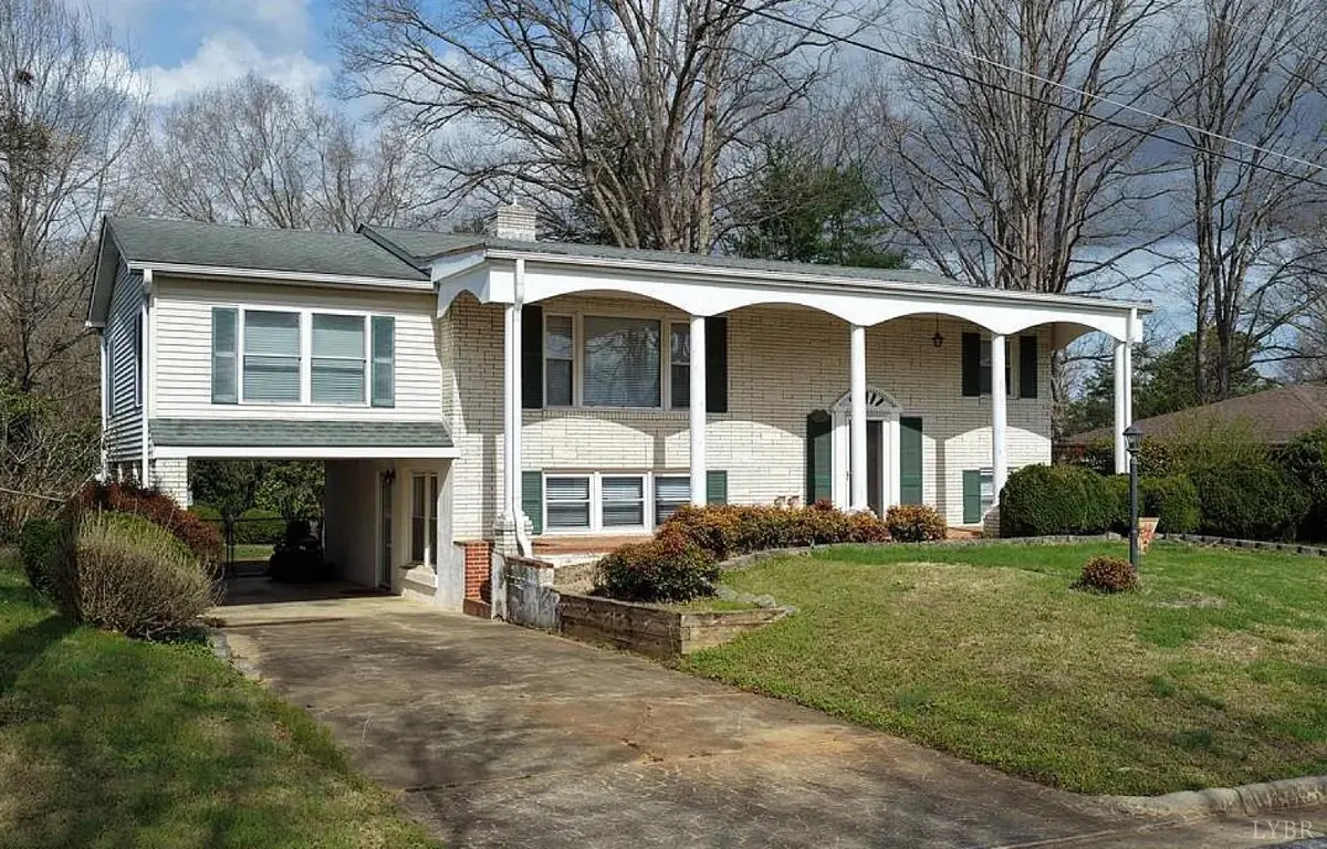 631 Oakland Dr, Danville, VA 24531