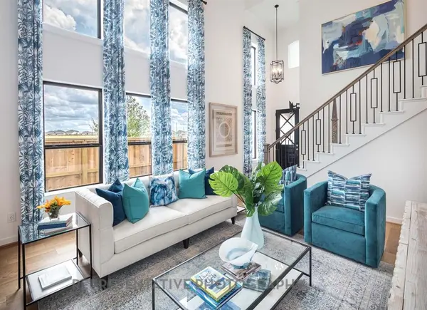 829 Willow Stream Drive, Lavon, TX 75166