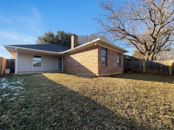 709 Sandy Trail, Fort Worth, TX 76120