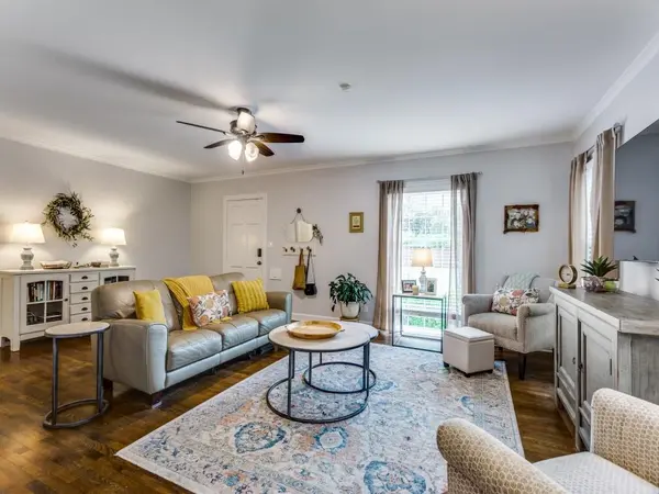 3417 Stadium Drive, Fort Worth, TX 76109