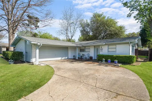 3218 Modella Avenue, Dallas, TX 75229