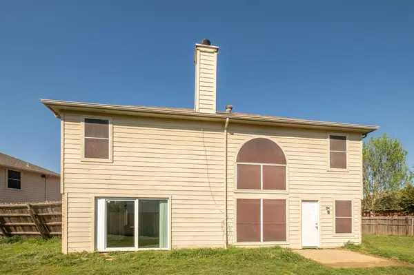 322 Thousand Oaks Drive, Lake Dallas, TX 75065