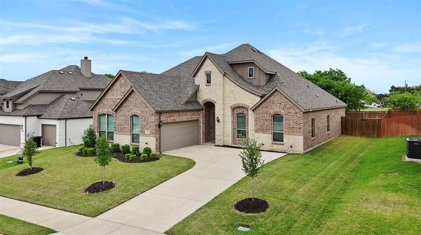 4226 Bel Air Drive, Midlothian, TX 76065