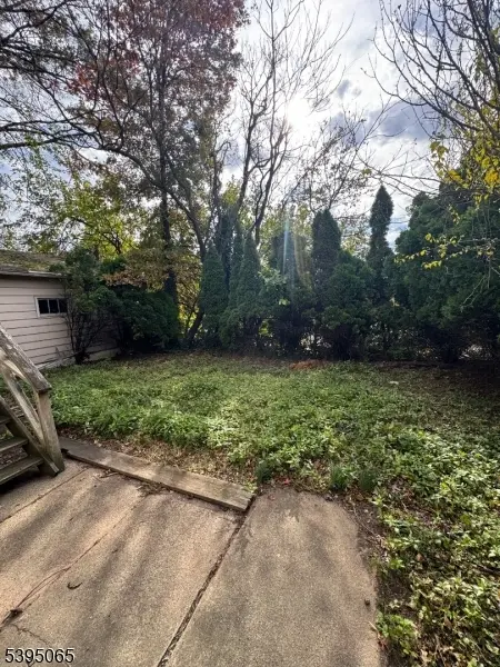 898 Lancaster Rd, Ridgefield Boro, NJ 07657