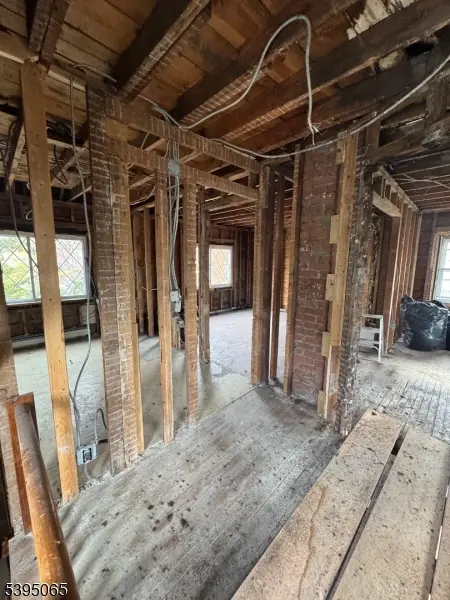 898 Lancaster Rd, Ridgefield Boro, NJ 07657