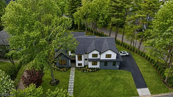 121 Engle St, Cresskill Boro, NJ 07626