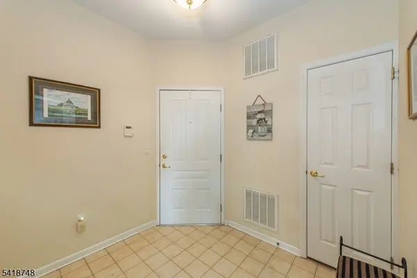 2304 Clinton Ln #2304, Rockaway Twp., NJ 07866