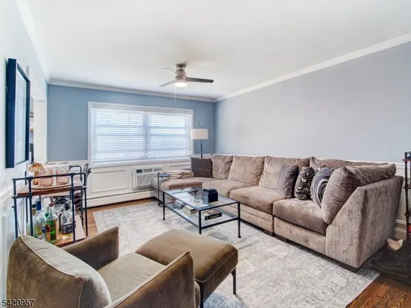 29 Knox Ter #1B, Wayne Twp., NJ 07470