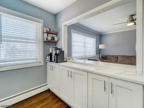 29 Knox Ter #1B, Wayne Twp., NJ 07470