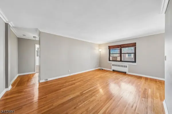 241 E Main St #2B, Bergenfield Boro, NJ 07621