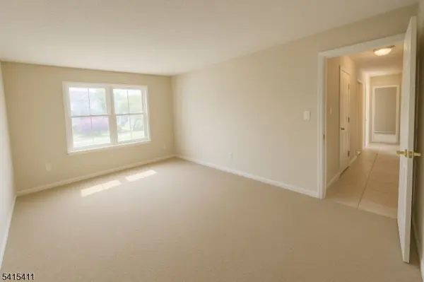 316 Red Crest Ln #316, Branchburg Twp., NJ 08876