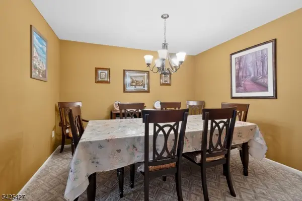 167 Falcon Ridge Way, Hamburg Boro, NJ 07419