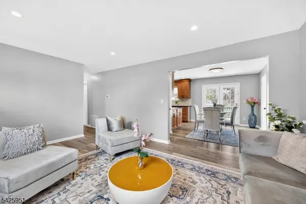 16 Devonshire Ter, Mount Olive Twp., NJ 07836