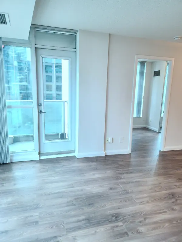 18 Yonge ST #1113, Toronto C01, ON M5E 1Z8