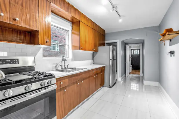 76 St Annes RD, Toronto C01, ON M6J 3J9