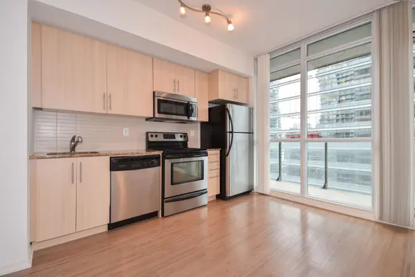 65 Bremner BLVD #2507, Toronto C01, ON M5J 0A7