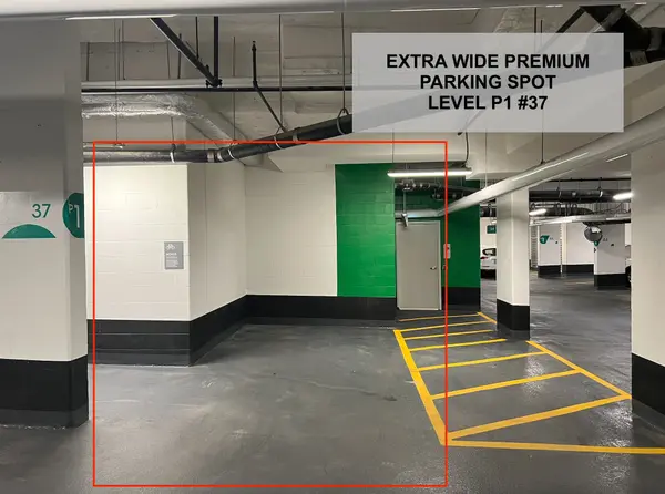 30 Inn On The Park DR #1603, Toronto C13, ON M3C 0P7