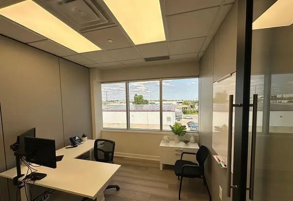 1135 Stellar DR #Full Wing Suite, Newmarket, ON L3Y 7B8