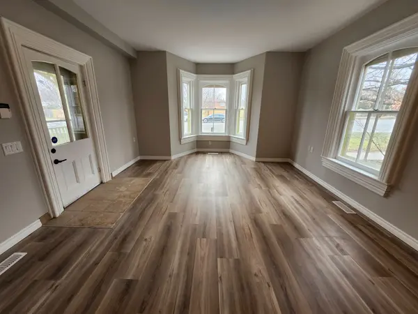 5958 16th AVE #Brick#Main, Markham, ON L3P 8N1