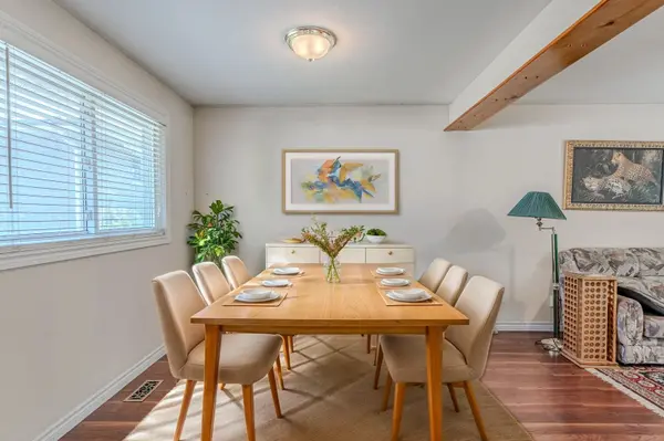 223 Phillips ST, Barrie, ON L4N 3V2