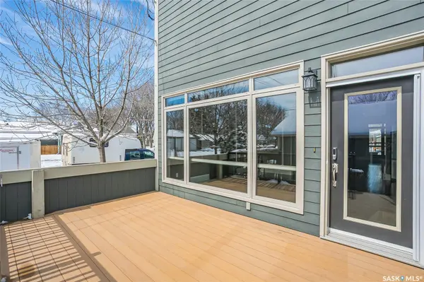 502 4TH STREET E, Saskatoon, SK S7H 1J7