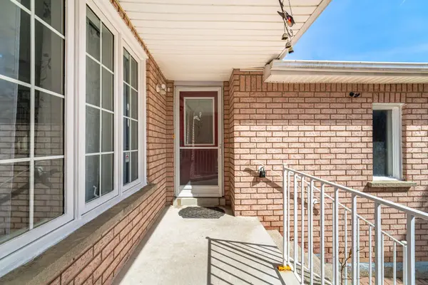 26 Braemore RD, Brampton, ON L6X 1E5